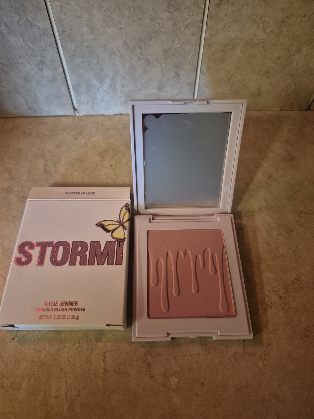 Kylie Jenner Stormi Pressed Blush Powder - Flutter In Love DISCONTINUED!!!